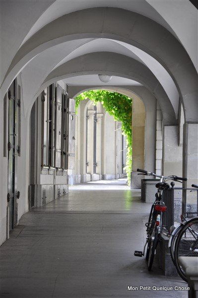 Sortie familiale à Berne, les arcades de la vieille ville